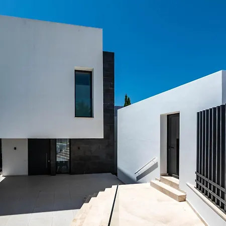 Villa Eagle